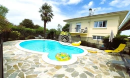 2 coté maison piscine