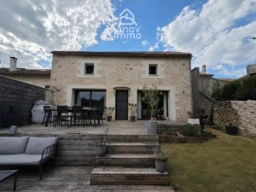 façade de la maison   terrasse