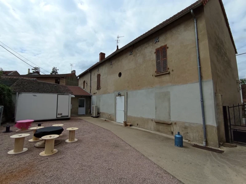 commerce épicerie village maison immeuble jardin c