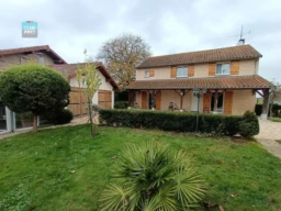 A CHEVROUX MAISON 4 PIECES DE 145 M² SUR TERRAIN D