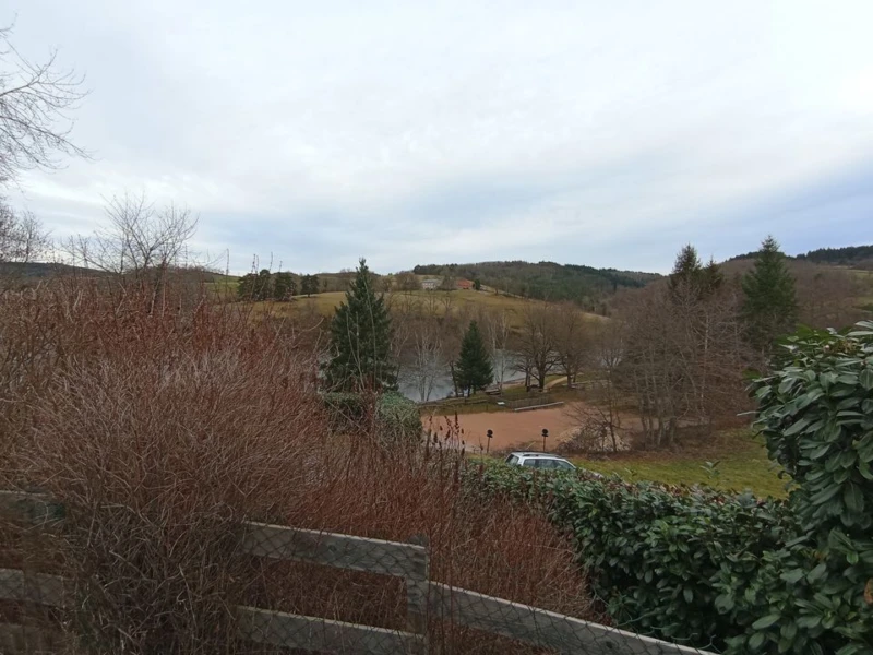 vue imprenable lac plan d'eau baignade