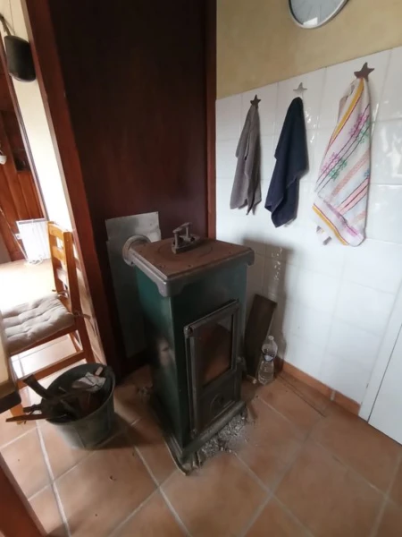 chambre salon enfants reposant poele à bois