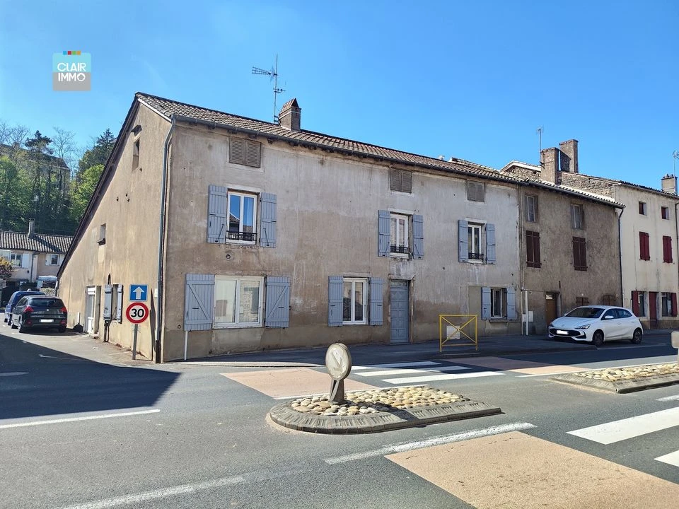 A SAINT-ALBAIN PROCHE MACON MAISON 5 PIECES DE 150
