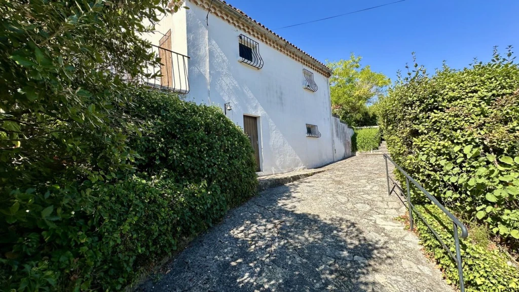 maison t5, calme , jardin , 4 chambres