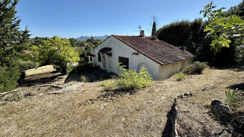 maison t5, calme , jardin , 4 chambres