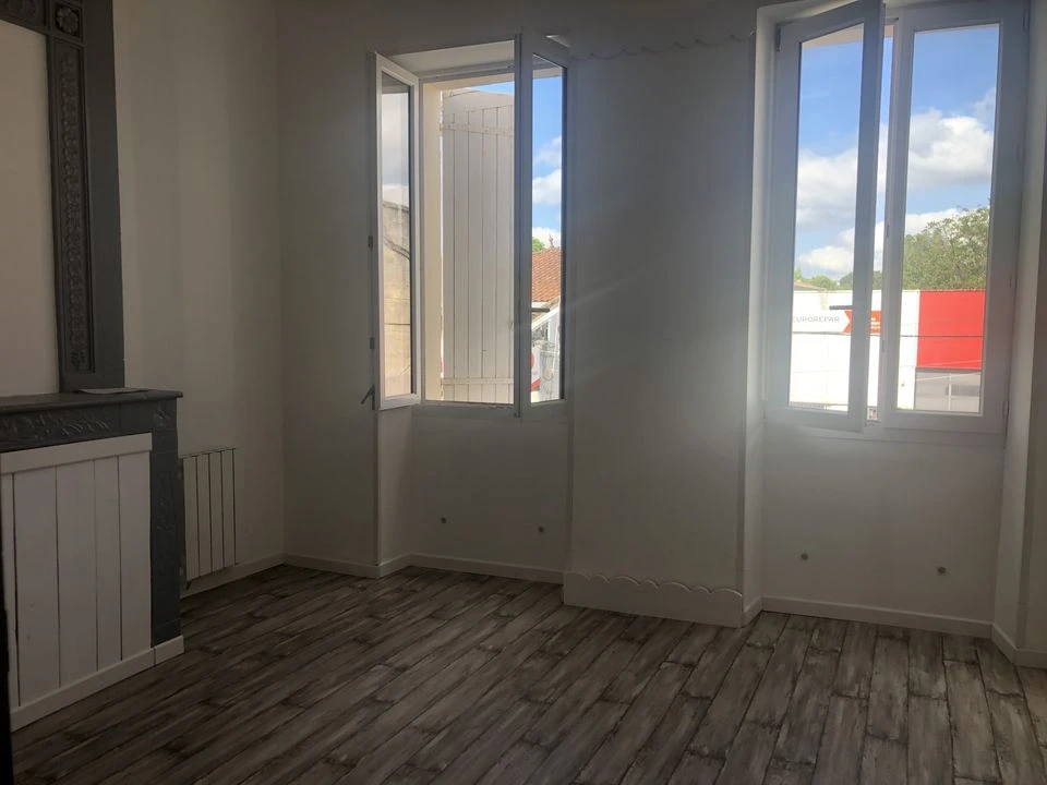 CHAMBRE SUR LES TOITS