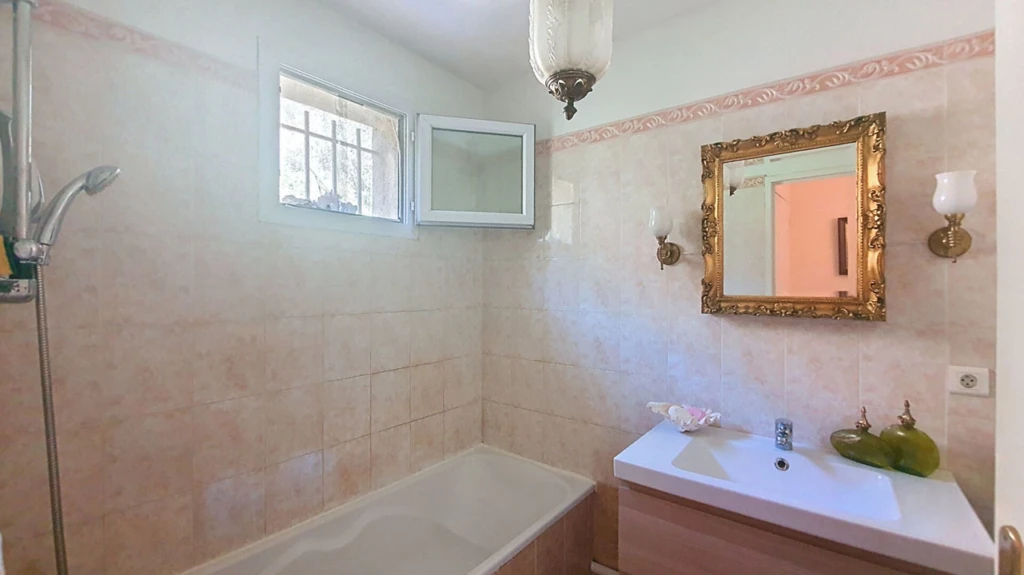 MAISON TYPE 4 LA VALENTINE - PROCHE COMMERCES - T