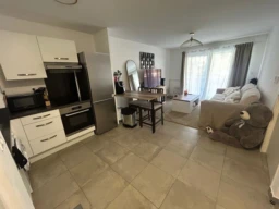 T2 - Chateau gombert - box - garage - terrasse