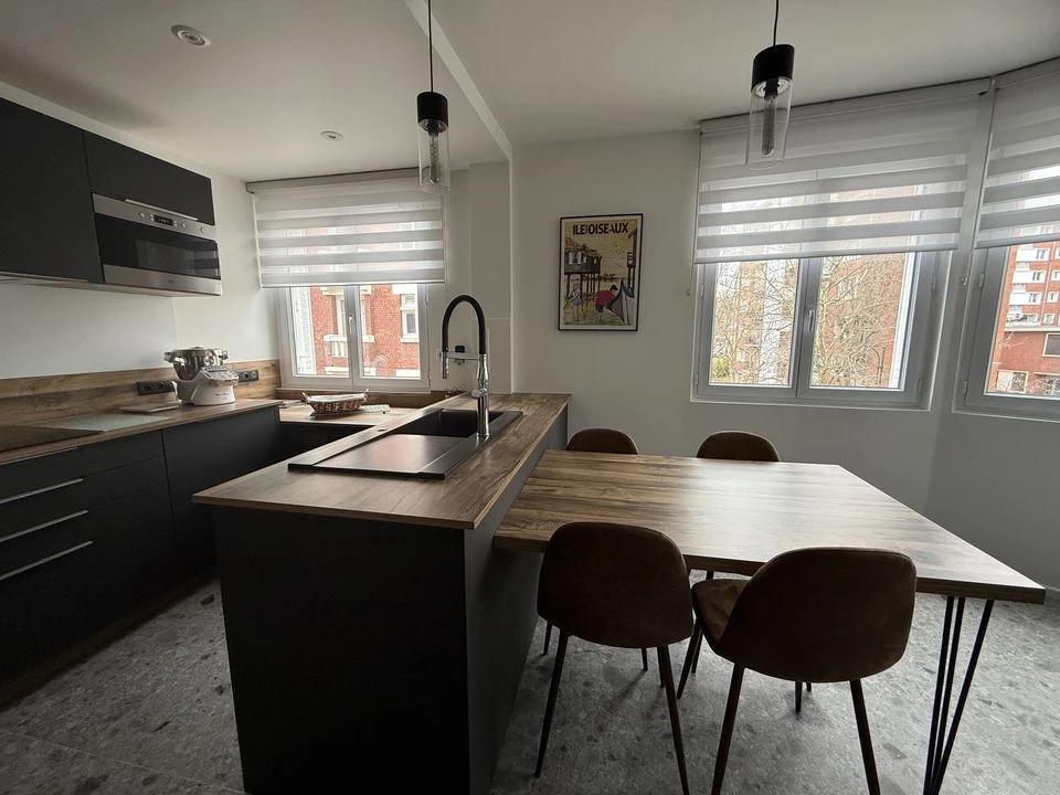 Espace convivial ouvert,lumineux et fonctionnel