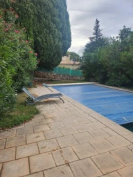 Piscine et terrain constructible emprise 25%