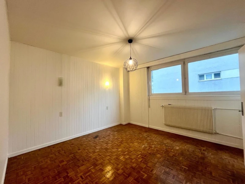 5 min du tram , appartement spacieux , lumineux