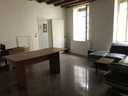 ST ESTEPHE MAISON DE VILLE T3 SANS JARDIN NI COUR,