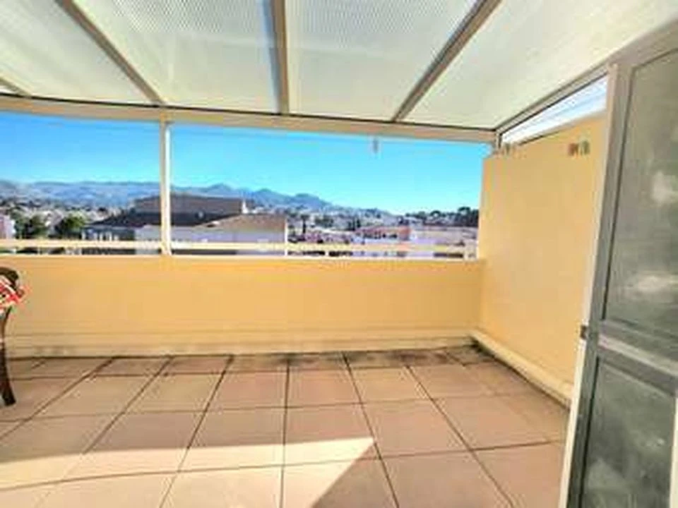 T5 DUPLEX /TERRASSE / COEUR DE PLAN DE CUQUES
