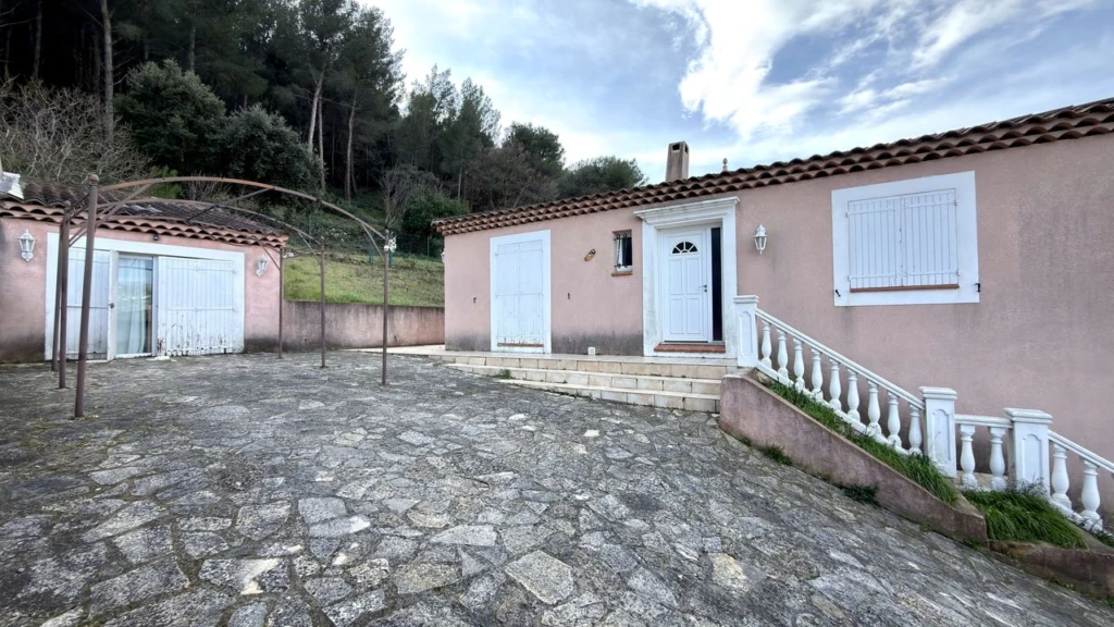 maison double habitation , jardin , calme , type 3