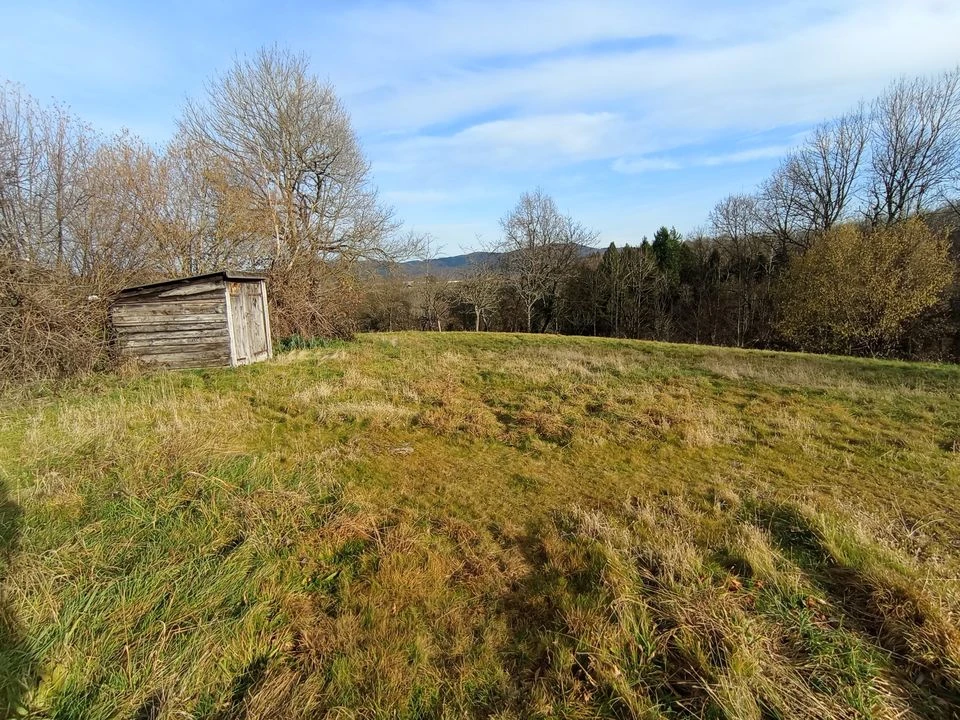 terrain vue dégagée salle de douche