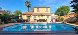 AUBAGNE-MAISON T5 A VENDRE-4 CHAMBRES-550M² DE TER