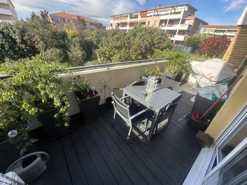 T3 - Chateau gombert - box - garage - terrasse