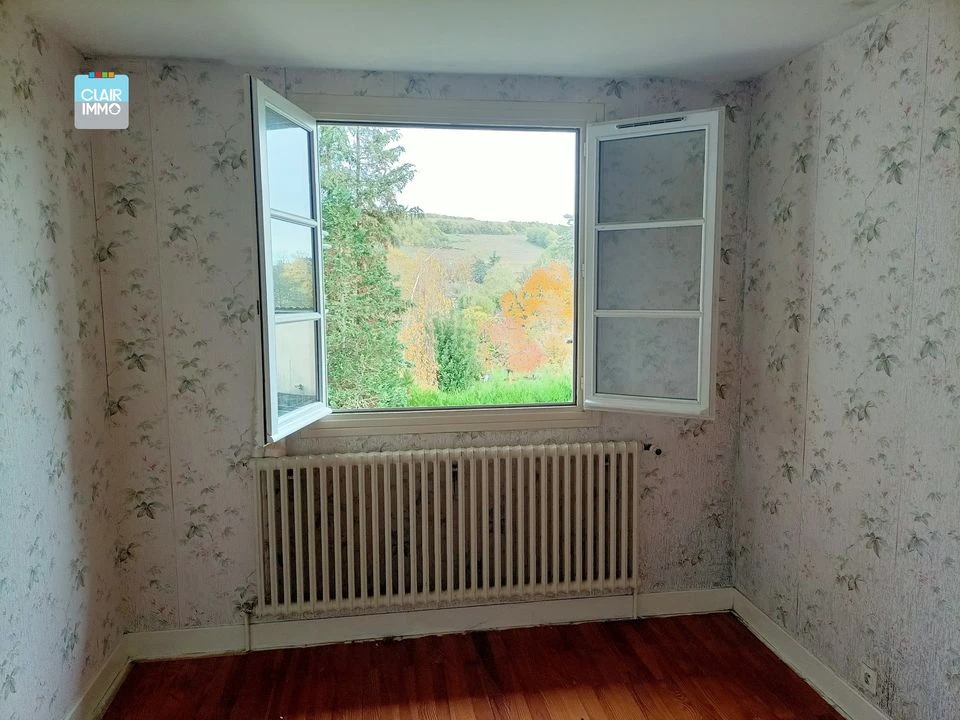 A AZE PROCHE MACON EN BOURGOGNE MAISON 3 PIECES DE