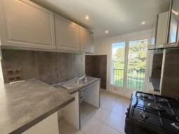 Appartement T3 T4 a vendre / 13013 / Saint - Jerom