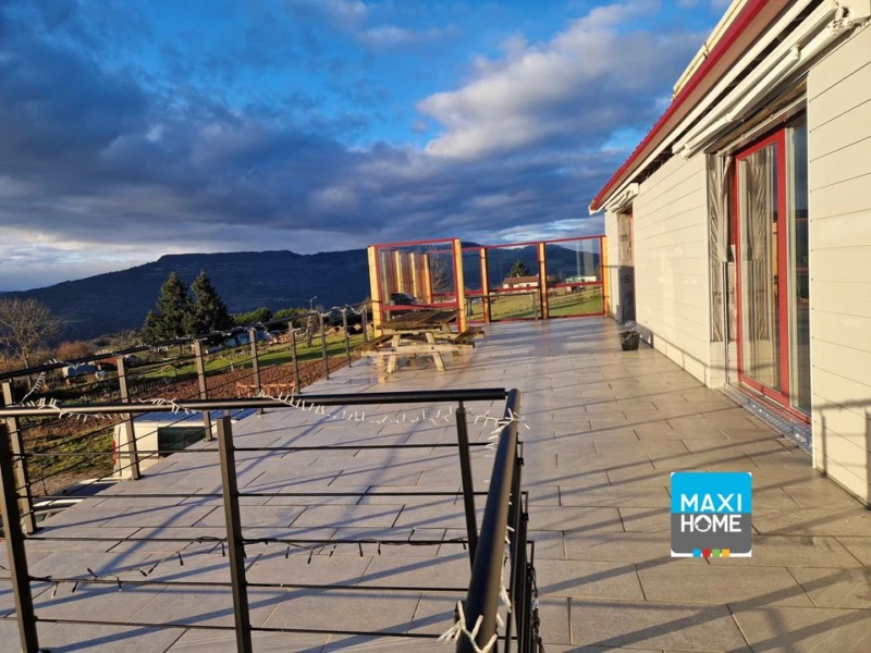 Propriété d'exception - 206 m² -grand terrain - at