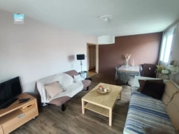 A MACON EN BOURGOGNE BEL APPARTEMENT 3 PIECES DE 8
