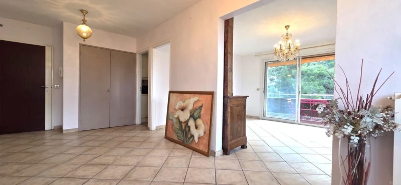 MARSEILLE 13010- A VENDRE- APPARTEMENT T3/4-