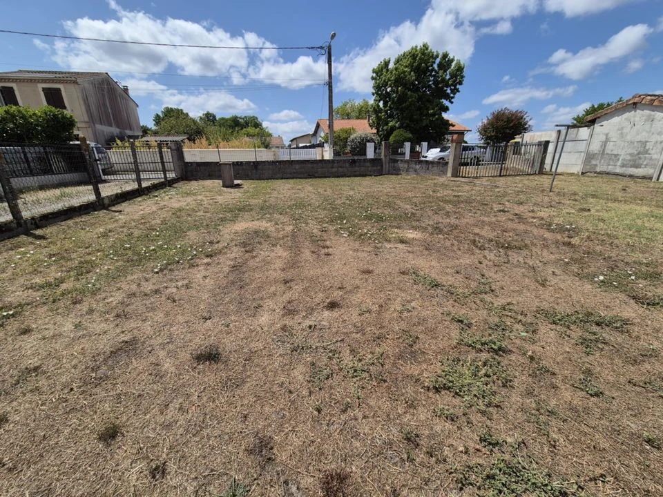 Pauillac- Terrain à vendre- 355m²- Constructible-