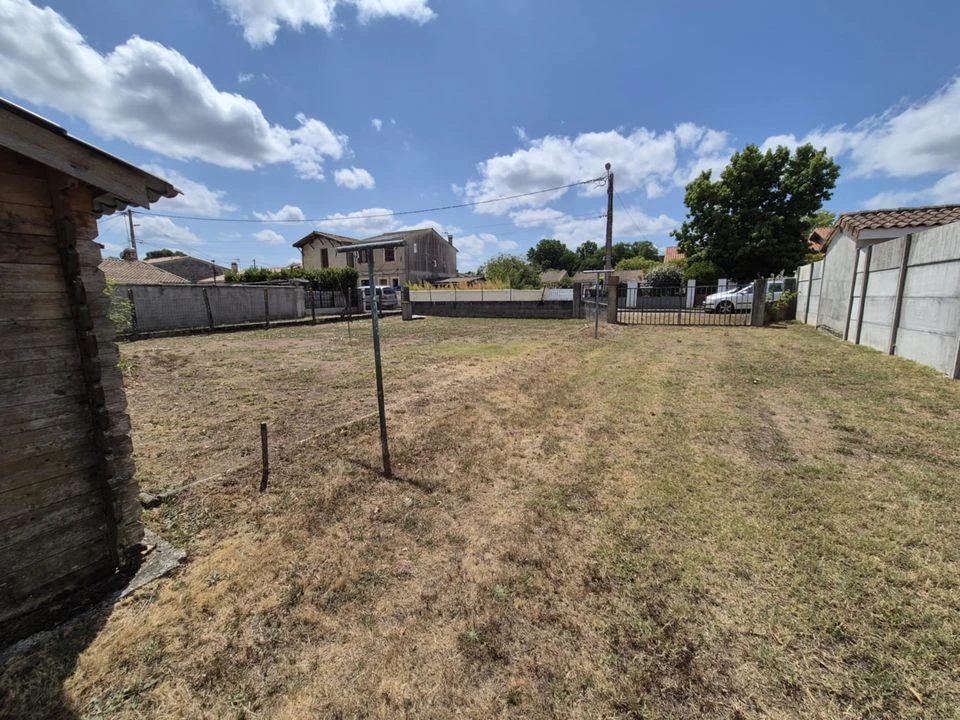 Pauillac- Terrain à vendre- 355m²- Constructible-