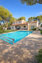 Villeneuve les Avignon-villa 153m²-800m²terrain
