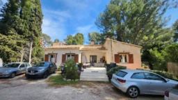 LA CIOTAT - MAISON - AU CALME - T9 - dépendance -