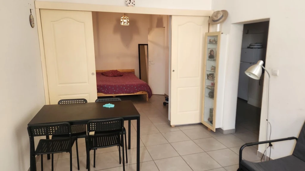 LACIOTAT - Appartement T2 - proximité commerces et