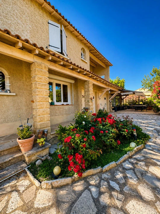 Les Angles-villa 160m2-1200m²terrain