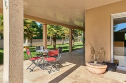 Maison à vendre avec grande terrasse