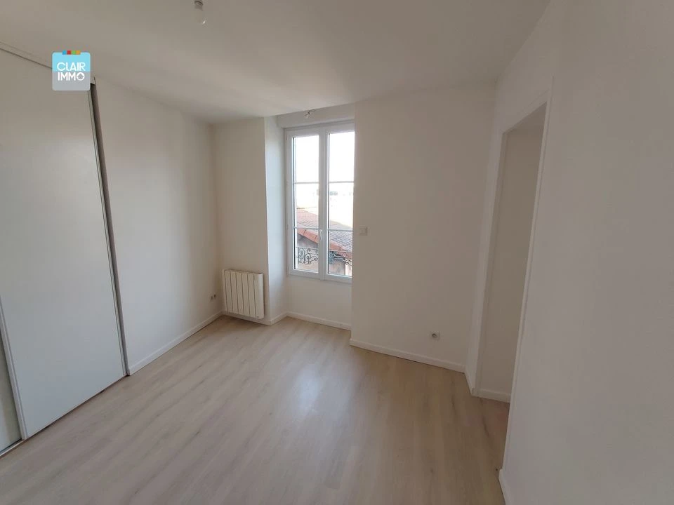 A MACON EN BOURGOGNE APPARTEMENT T4 DE 99.29 M² AV