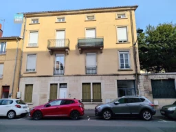 A MACON EN BOURGOGNE APPARTEMENT T4 DE 99.29 M² AV