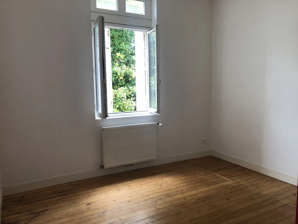 MAISON DE VILLE ST JULIEN BEYCHEVELLE 4CHAMBRES GA
