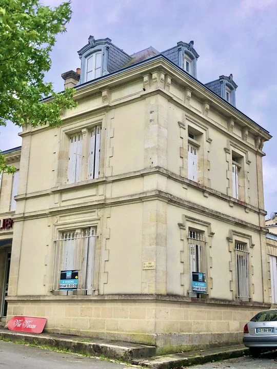 MAISON DE VILLE ST JULIEN BEYCHEVELLE 4CHAMBRES GA