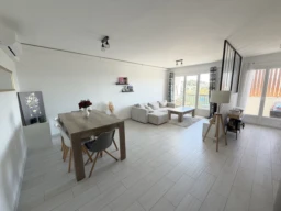 Appartement T3 a vendre - balcon - piscine - clima