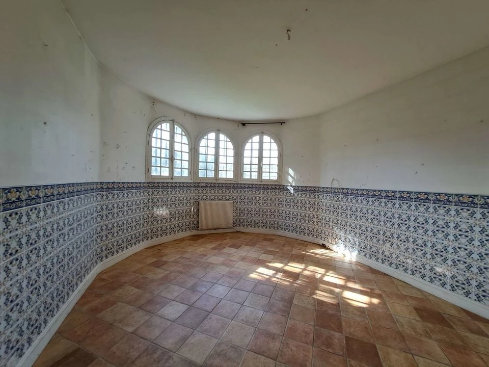 Vertheuil-5 chambres-terrain6854 m2-calme
