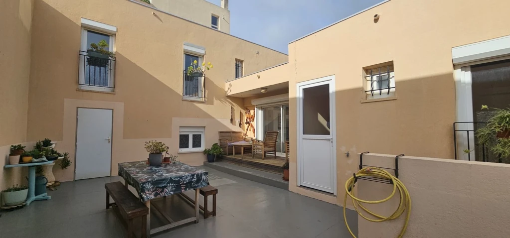 LA CIOTAT maison T5 - dépendance - 4 chambres - te