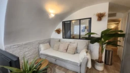 LA CIOTAT APPARTEMENT T2 ENTIERREMENT RENOVE - par
