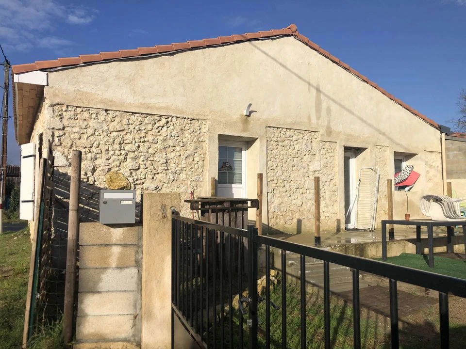 MAISON PIERRE T3 GAILLAN JARDIN MITOYEN