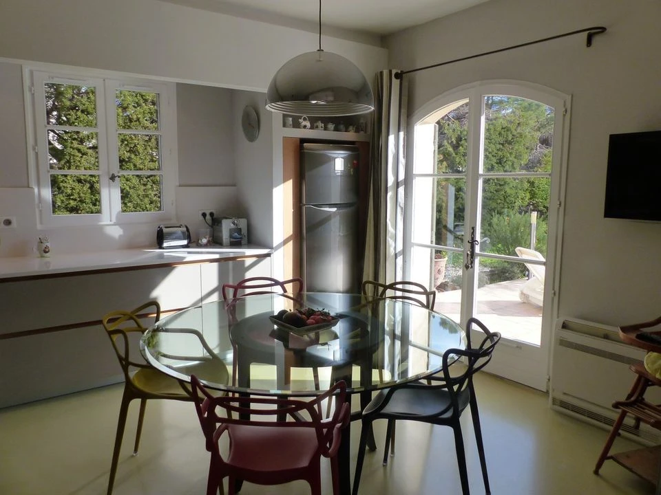 Villeneuve les Avignon-villa 192m²-1100m²terrain