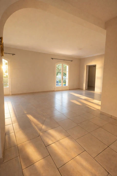 Villeneuve les Avignon-villa 192m²-1100m²terrain