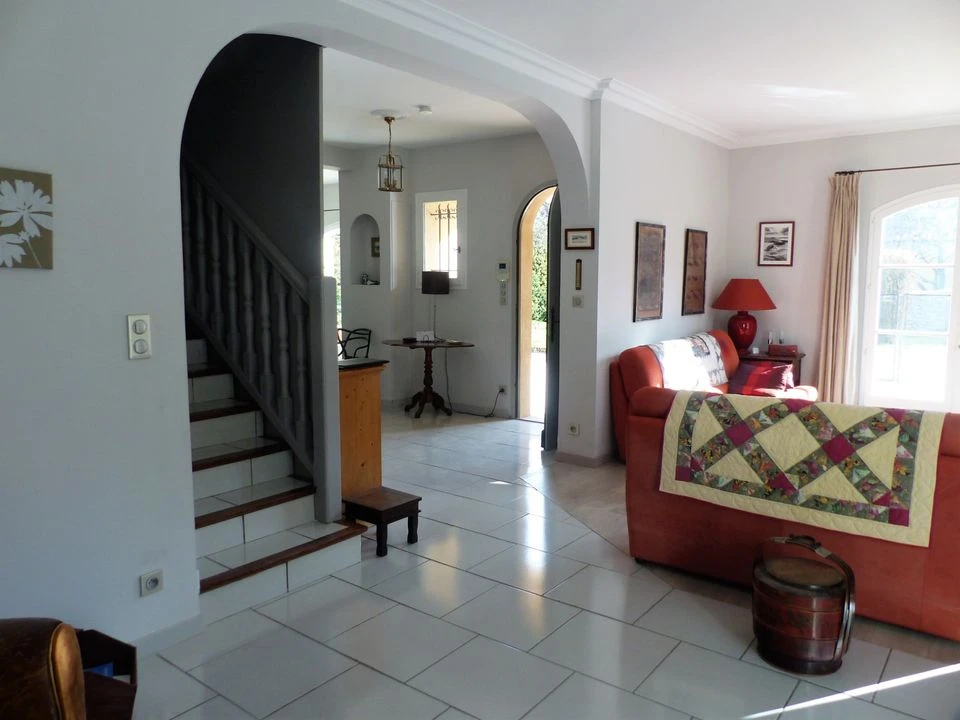 Villeneuve les Avignon-villa 192m²-1100m²terrain