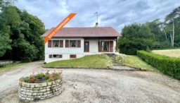 A VENDRE, PAVILLON, TERRAIN, VILLAGE CALME, PROCHE