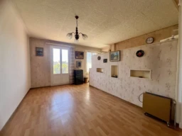 Séjour t3 avec balcon clairimmo blancarde