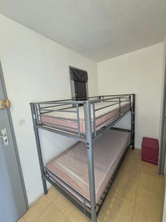 LA CIOTAT-A VENDRE-STUDIO-1 CHAMBRE-CALME-PROCHE C