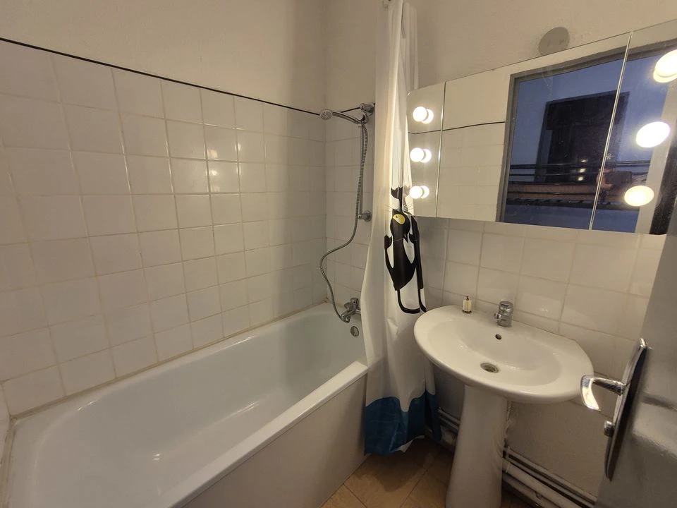 LA CIOTAT-A VENDRE-STUDIO-1 CHAMBRE-CALME-PROCHE C