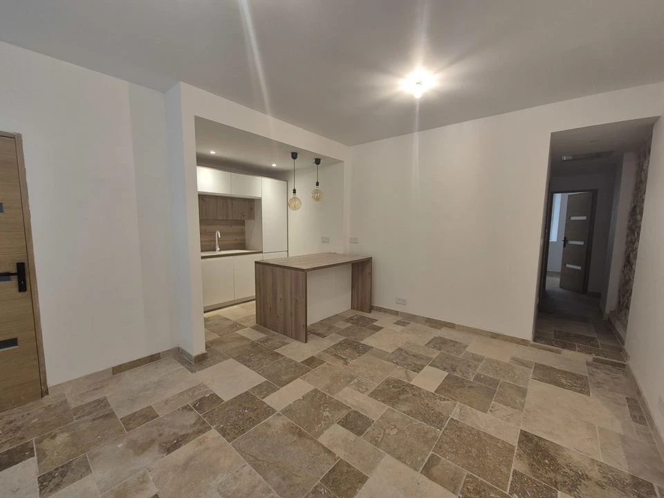 LACIOTAT - APPARTEMENT - belles prestations - Type